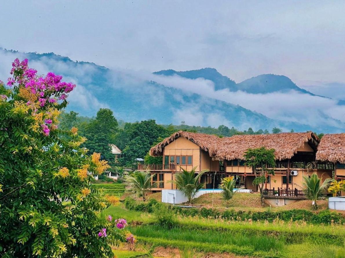 Mai Chau Onsen Retreat Hotel ภายนอก รูปภาพ