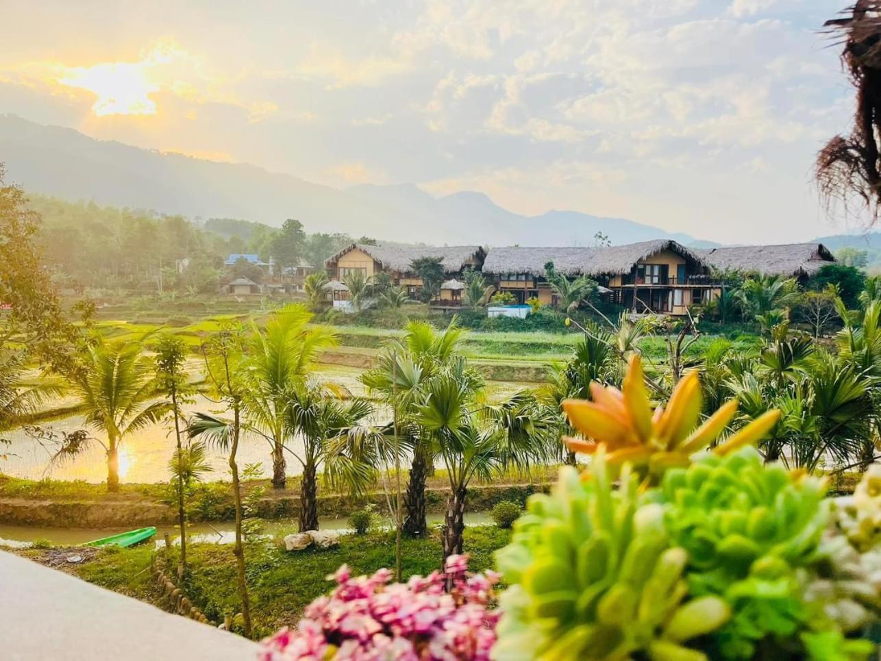 Mai Chau Onsen Retreat Hotel ภายนอก รูปภาพ